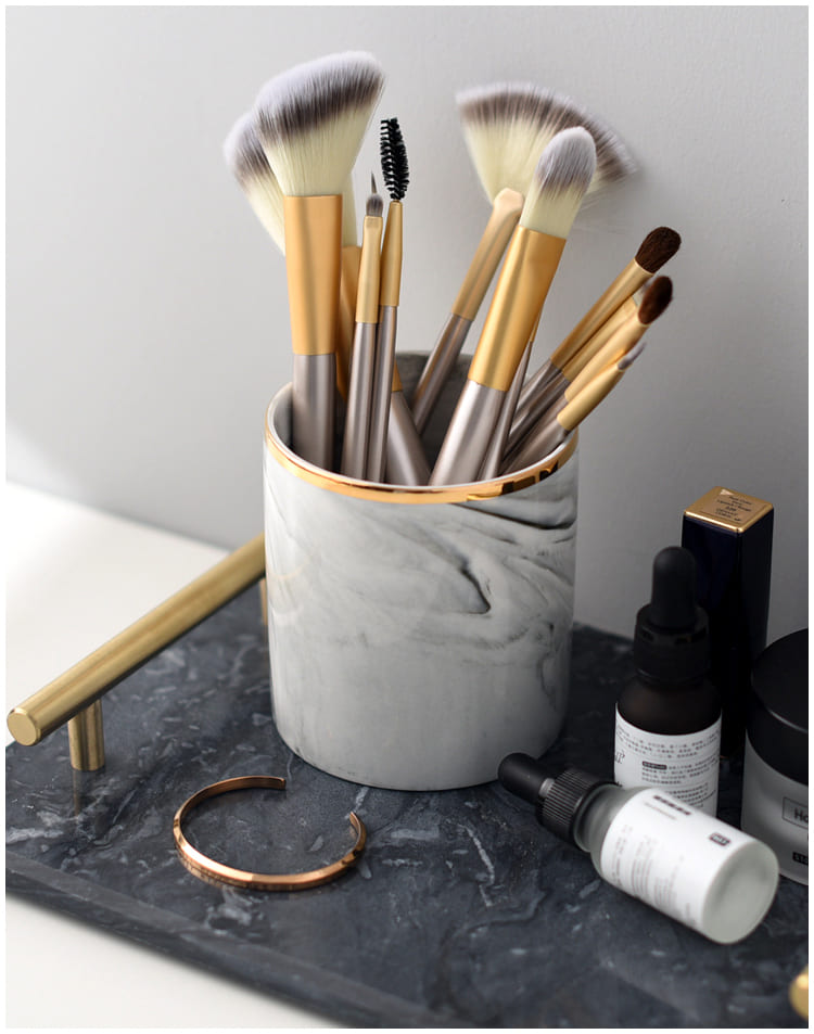 Pot à Pinceaux de Maquillage en Marbre