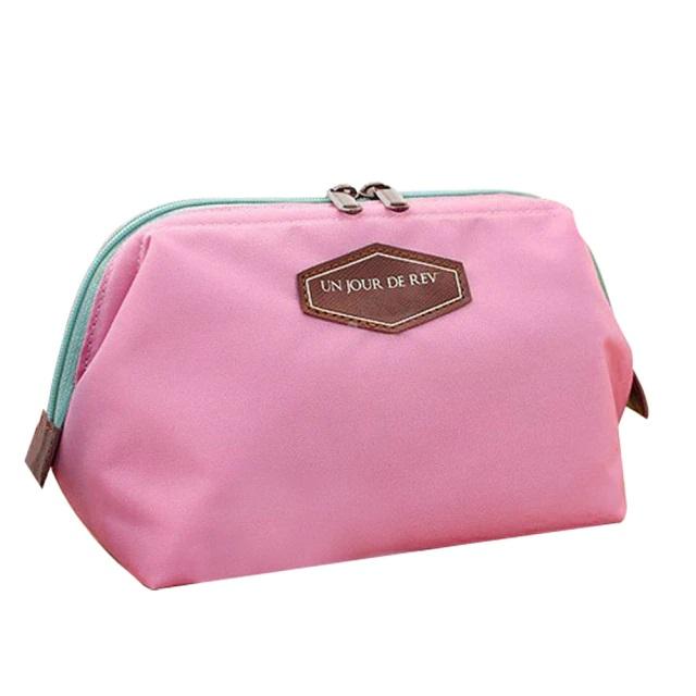 Jolie Trousse de Toilette Un Jour de Rêve