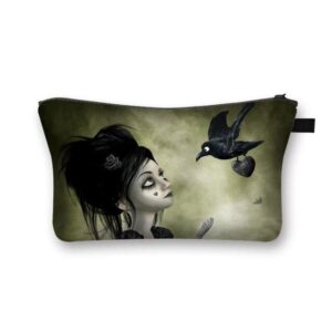 La trousse de maquillage Gothica est l'accessoire indispensable pour vos voyages. Elle est légère, ce qui la rend facile à transporter. 